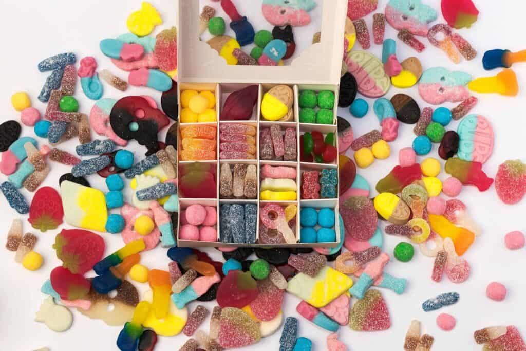 How to Create the Ultimate Candy Hamper